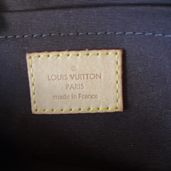 Louis Vuitton Vernis Rosewood Avenue Bag - Picture 10 of 13
